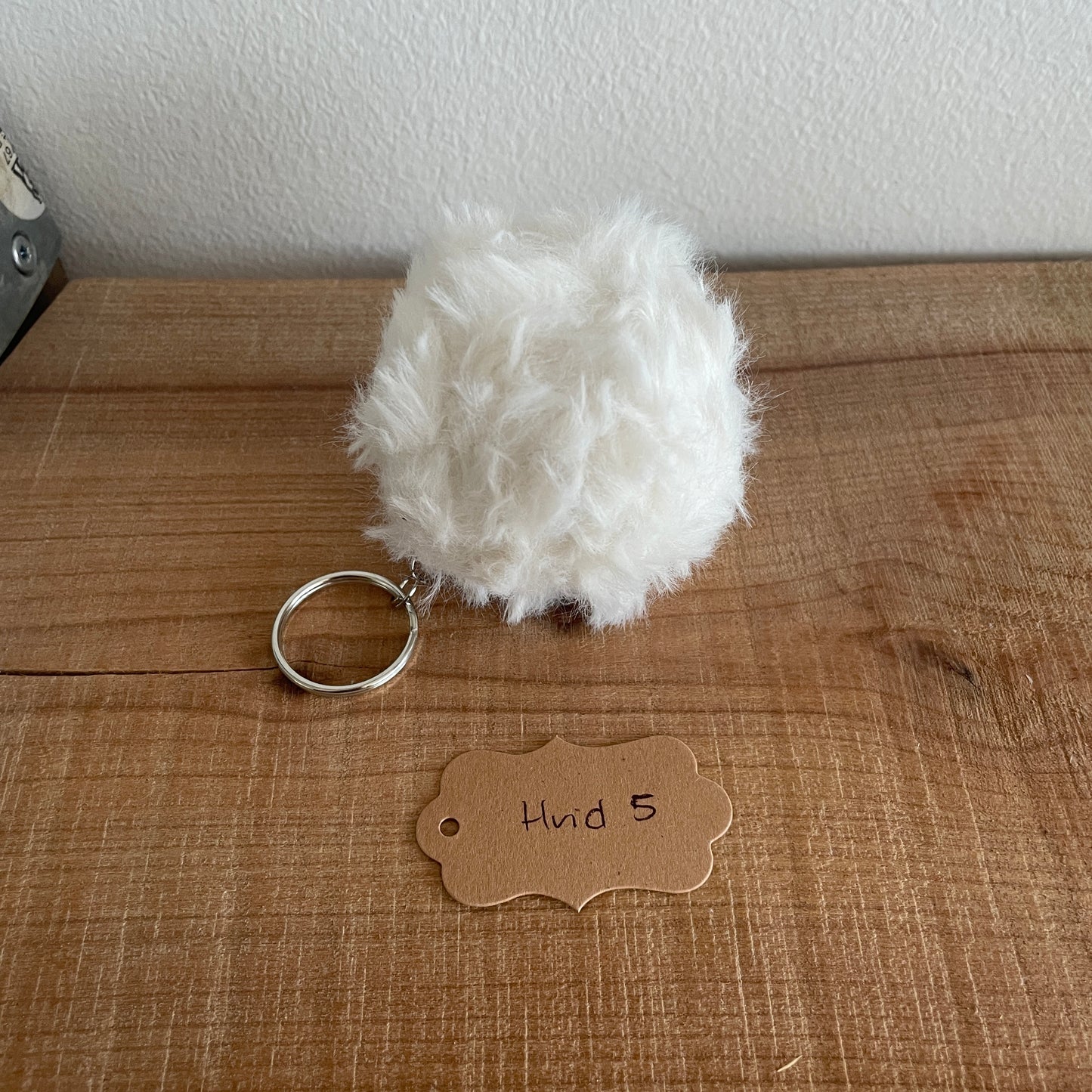 Finished keychain - White 5