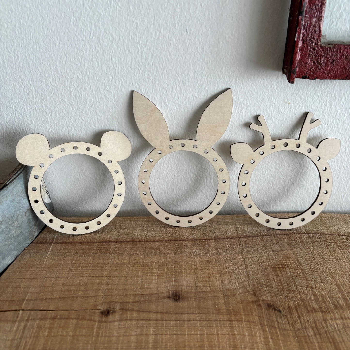 Wooden figures - Animal heads