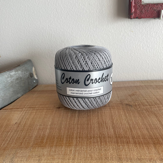 38 - Lys grå - Coton Crochet 10
