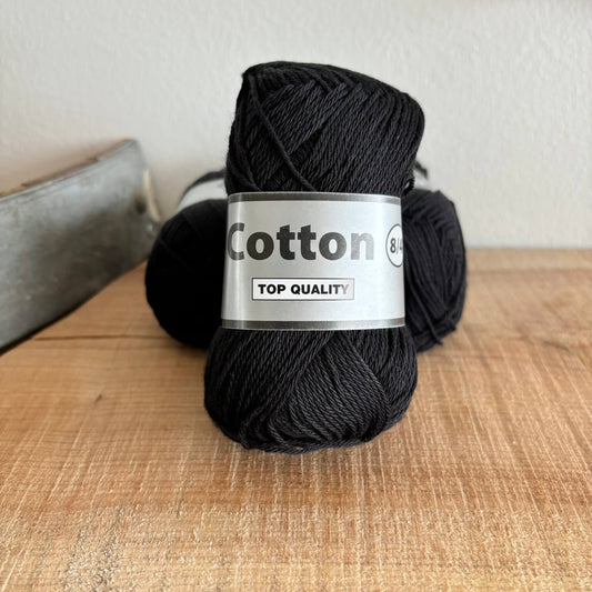 Garnnøgle Lammy Cotton 8/4 i sort, hovedbillede