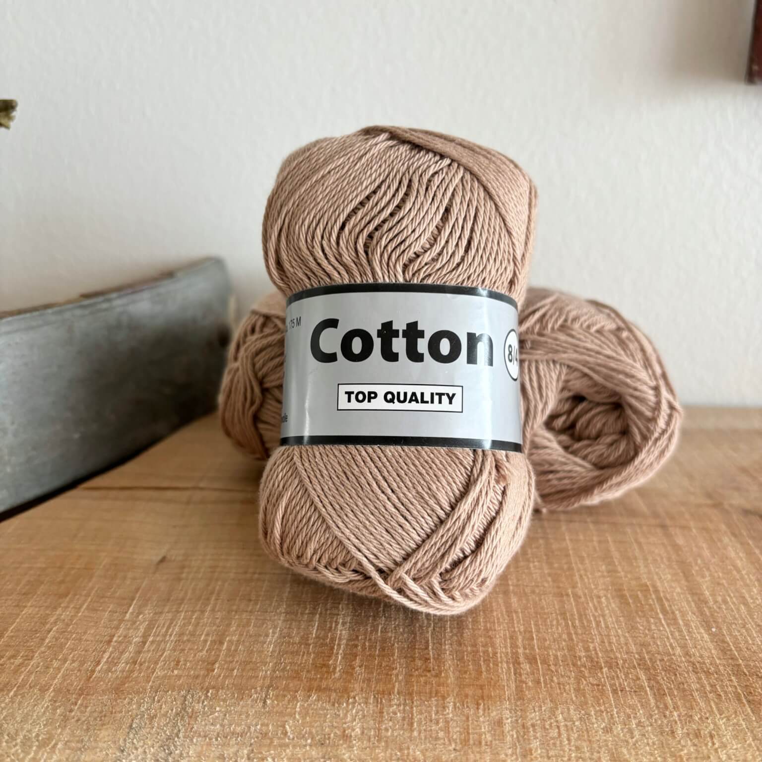Garnnøgle Lammy Cotton 8/4 i lysebrun, hovedbillede