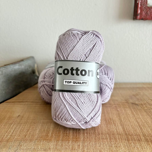 Garnnøgle Lammy Cotton 8/4 i lavendel, hovedbillede