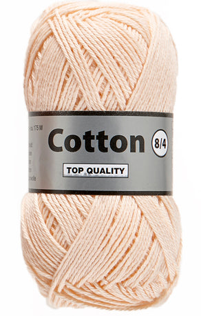 Garnnøgle Lammy Cotton 8/4 vanilje, nærbillede af garnstruktur