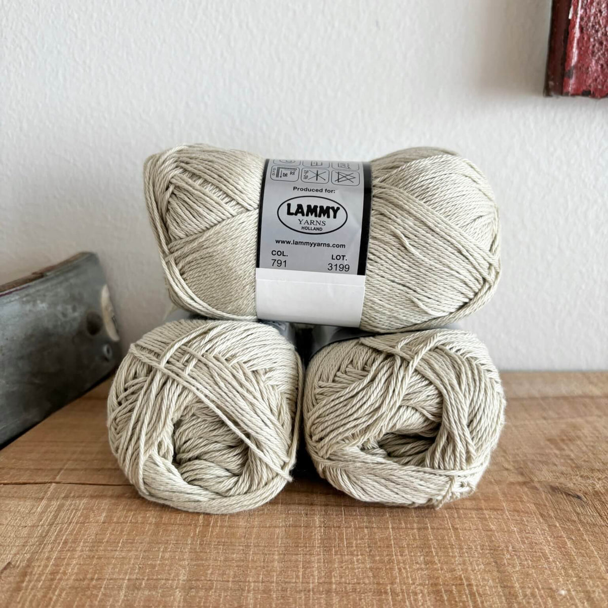 Lammy Cotton 8/4 beige – nærbillede af etiket med farvenummer 791