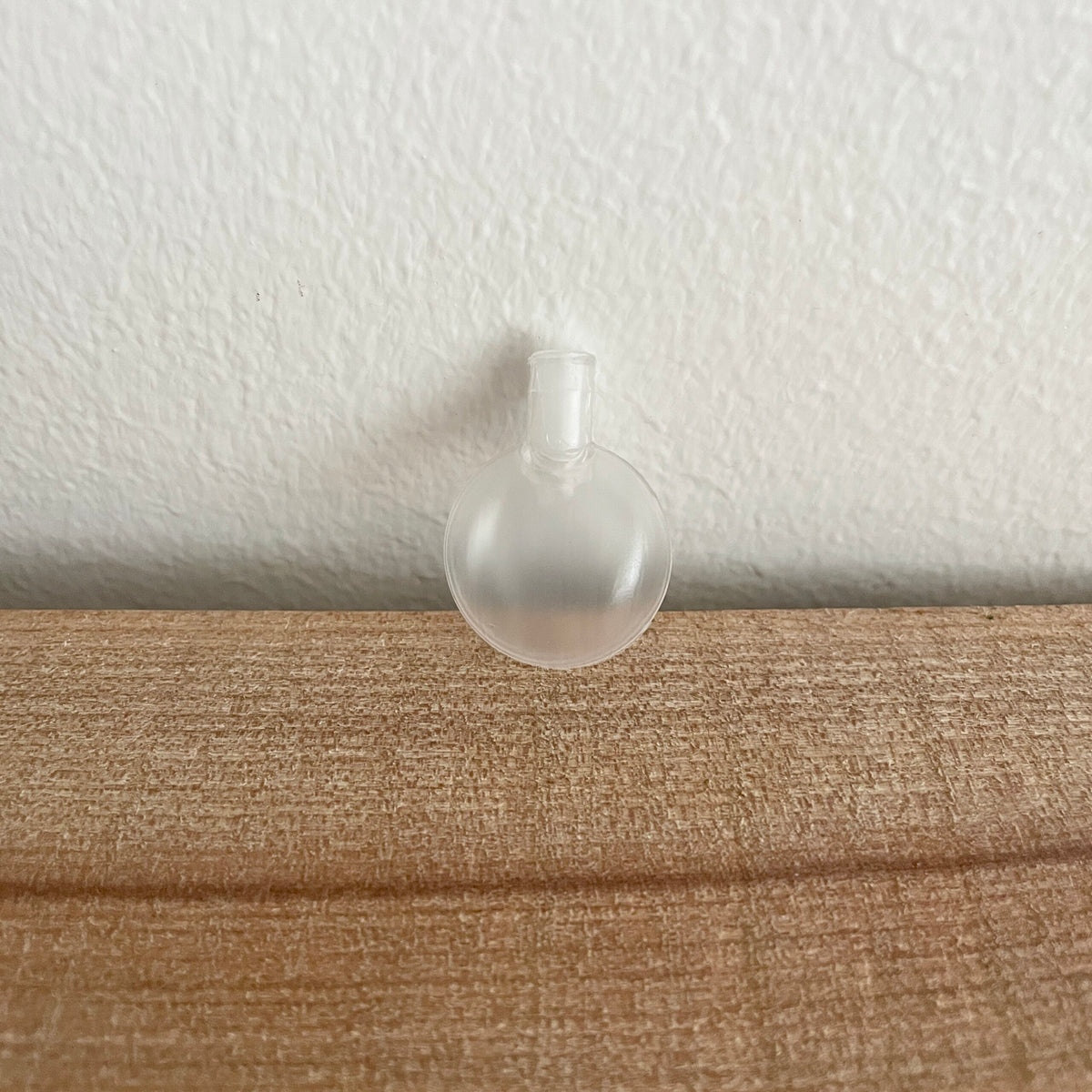 Pivert (rasleindsats) 25 mm i klar plast, stående forfra