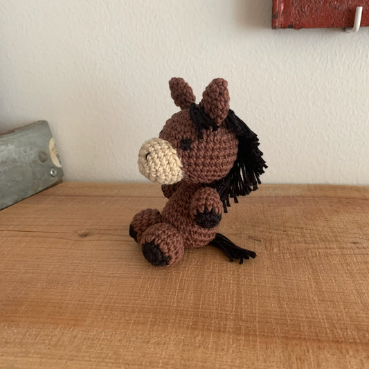 Heste føl-figuren set fra siden