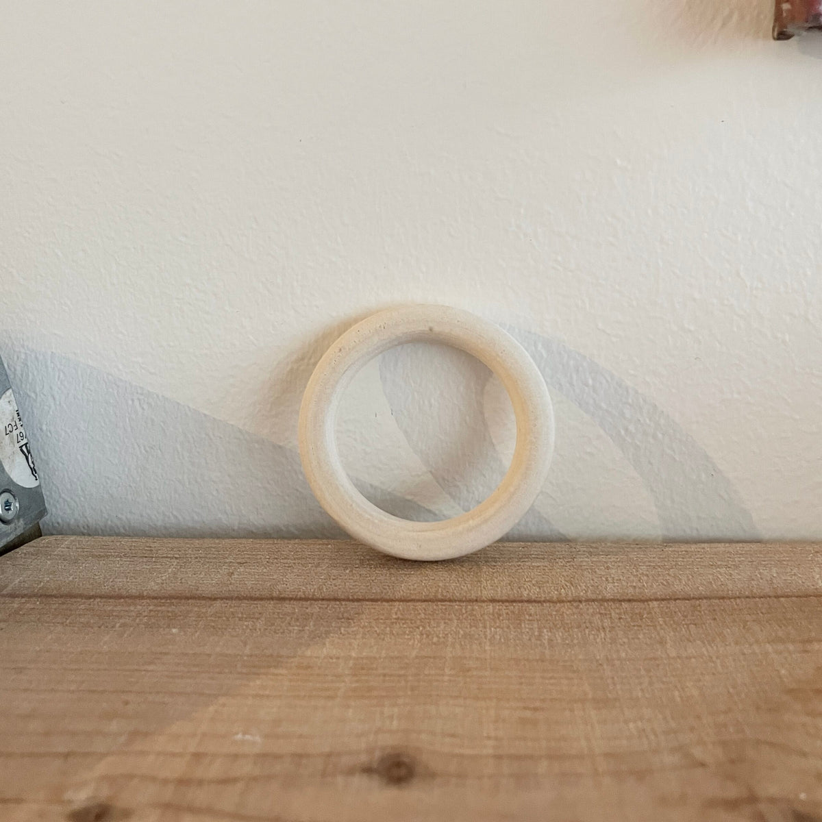Træ ring på 6,8 cm i diameter til bideringe og babylegetøj, hovedbillede